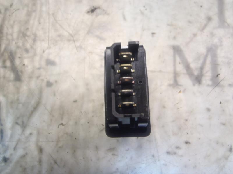 Recambio de mando elevalunas delantero derecho para dacia logan ambiance referencia OEM IAM 6001546816  