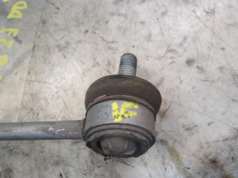 Recambio de tirante delantero derecho para volkswagen polo (9n1) highline referencia OEM IAM   