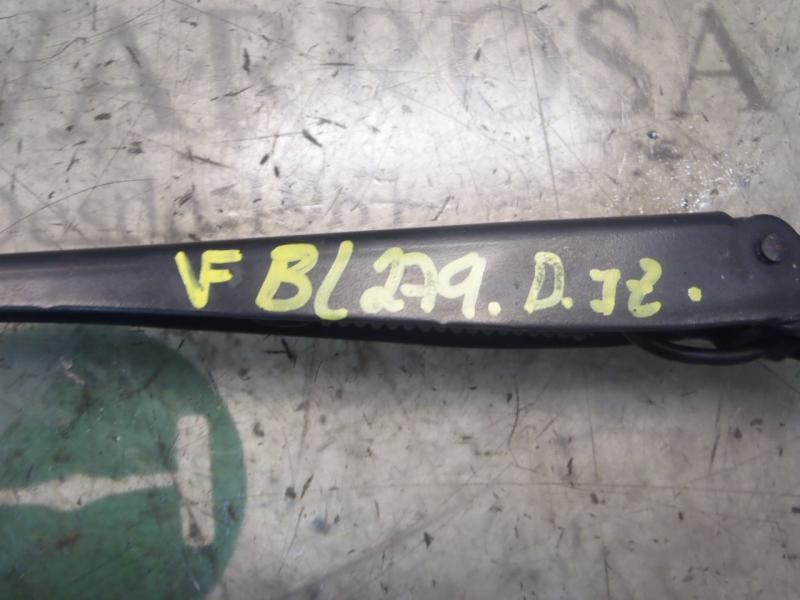 Recambio de brazo limpia delantero izquierdo para opel astra h ber. enjoy referencia OEM IAM   