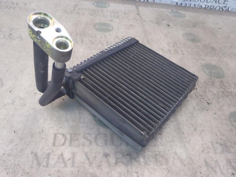 Recambio de evaporador aire acondicionado para ford focus berlina (cap) ghia referencia OEM IAM   