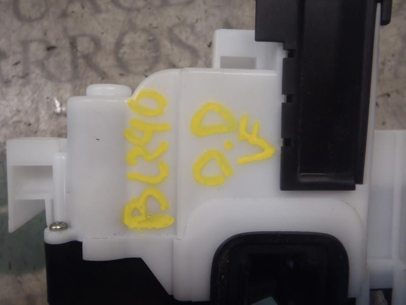 Recambio de cerradura puerta delantera derecha para ford ka (ccu) titanium referencia OEM IAM   