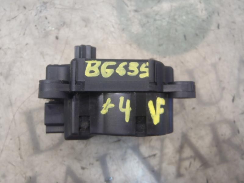 Recambio de motor apertura trampillas climatizador para ford focus berlina (cap) ghia referencia OEM IAM   