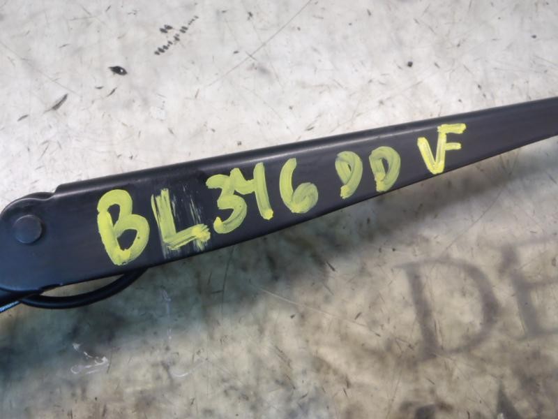 Recambio de brazo limpia delantero derecho para ford focus berlina (cap) sport referencia OEM IAM   