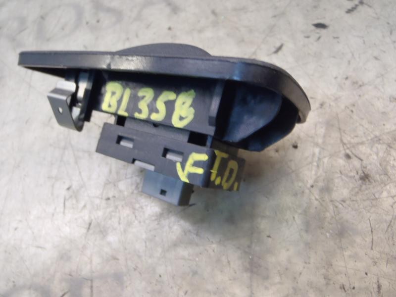 Recambio de mando elevalunas trasero derecho para fiat linea (110) emotion referencia OEM IAM 735442338  