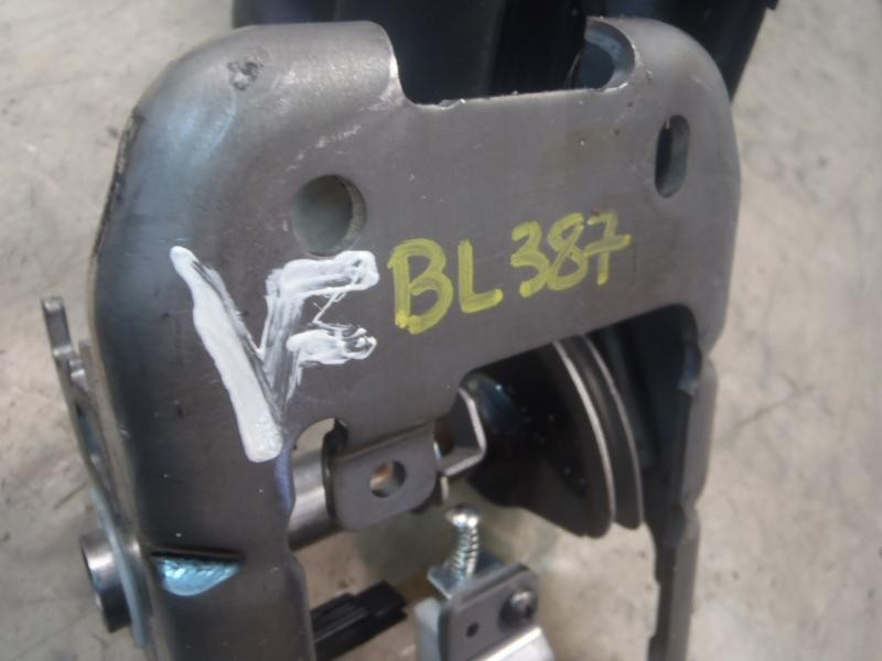 Recambio de palanca freno de mano para ford mondeo ber. (ca2) trend referencia OEM IAM 1730100  