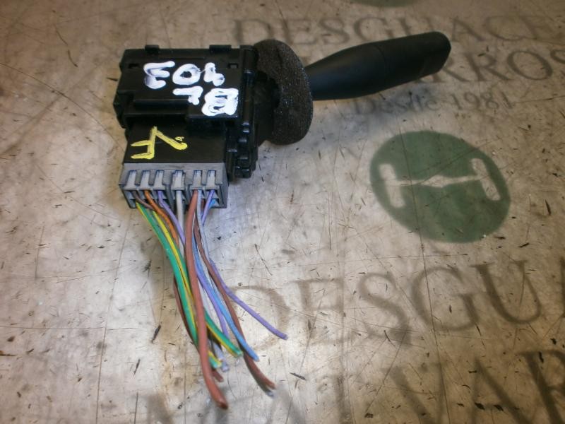 Recambio de mando limpia para peugeot 206 berlina xr referencia OEM IAM   