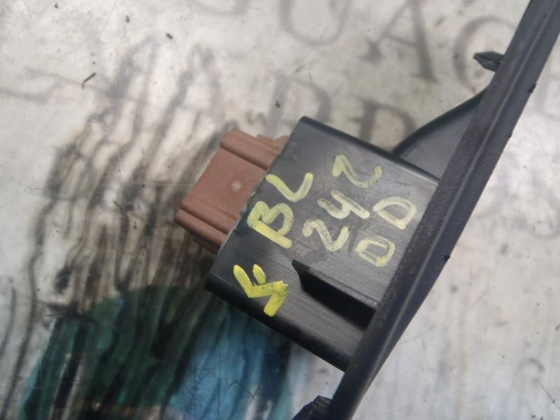 Recambio de mando elevalunas delantero derecho para renault mascot 160 65 4x2 referencia OEM IAM   