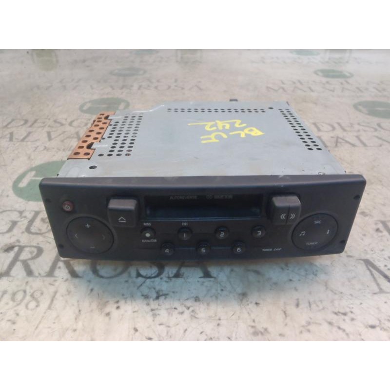 Recambio de sistema audio / radio cd para renault mascot 160 65 4x2 referencia OEM IAM   