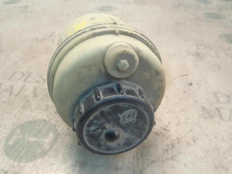 Recambio de deposito servo para renault mascot 160 65 4x2 referencia OEM IAM   