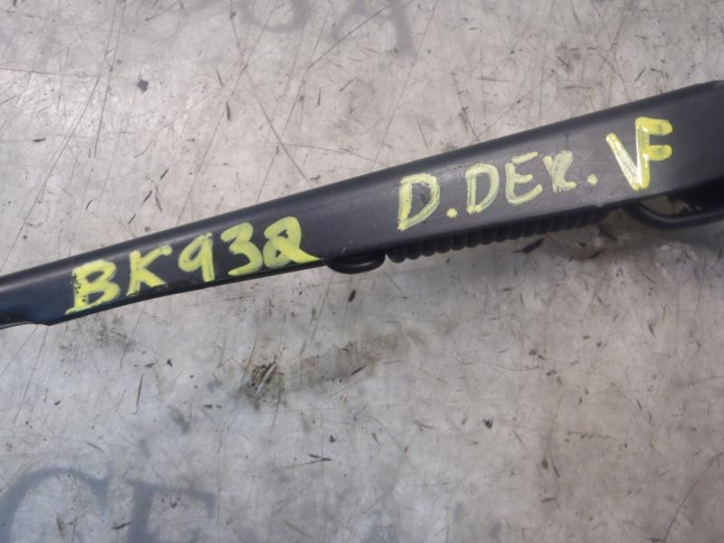 Recambio de brazo limpia delantero derecho para opel corsa d cosmo referencia OEM IAM   