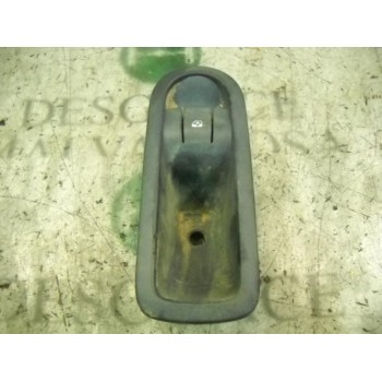 MANDO ELEVALUNAS TRASERO DERECHO 