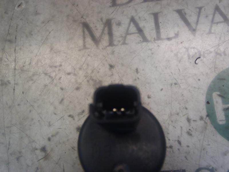 Recambio de bomba limpia para toyota aygo (kgb/wnb) básico referencia OEM IAM   