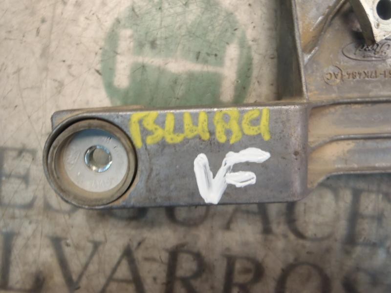 Recambio de articulacion limpia delantero para ford focus lim. (cb4) trend referencia OEM IAM 1704580  