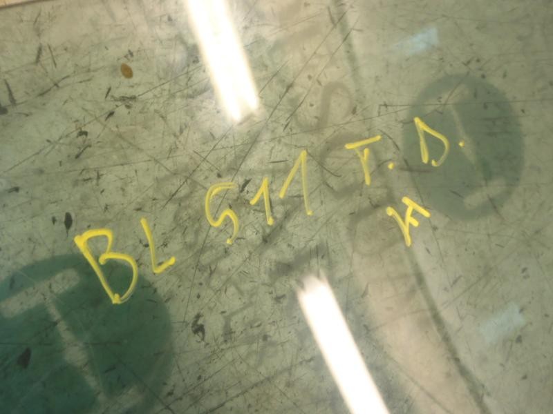 Recambio de cristal puerta trasero derecho para renault megane ii classic berlina confort expression referencia OEM IAM   