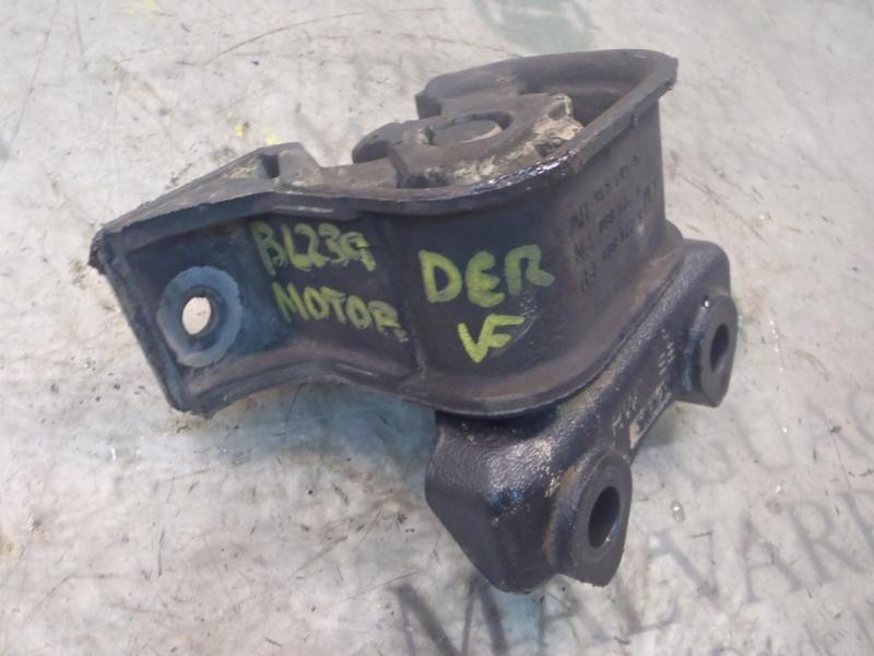 Recambio de soporte motor derecho para opel meriva cosmo referencia OEM IAM   