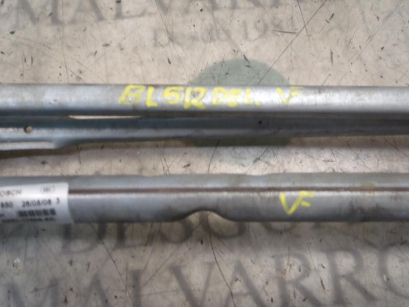 Recambio de articulacion limpia delantero para ford focus lim. (cb4) business referencia OEM IAM 1704580  