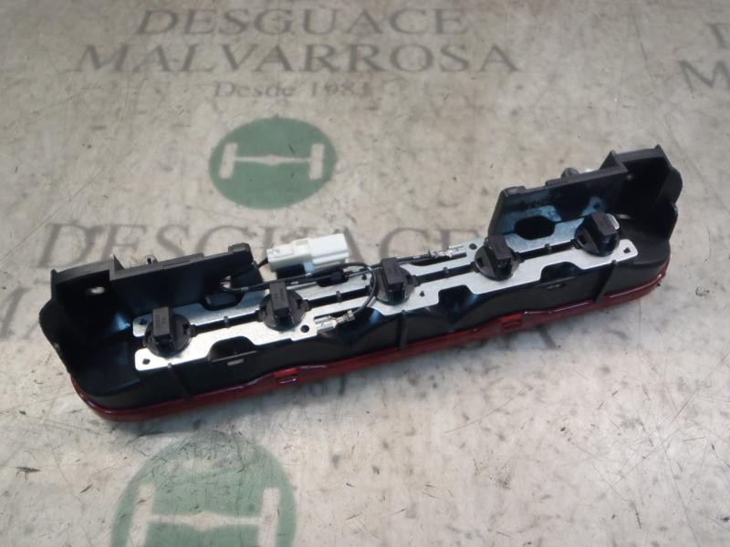 Recambio de piloto trasero central para nissan x-trail (t30) titanium referencia OEM IAM 265908H700  