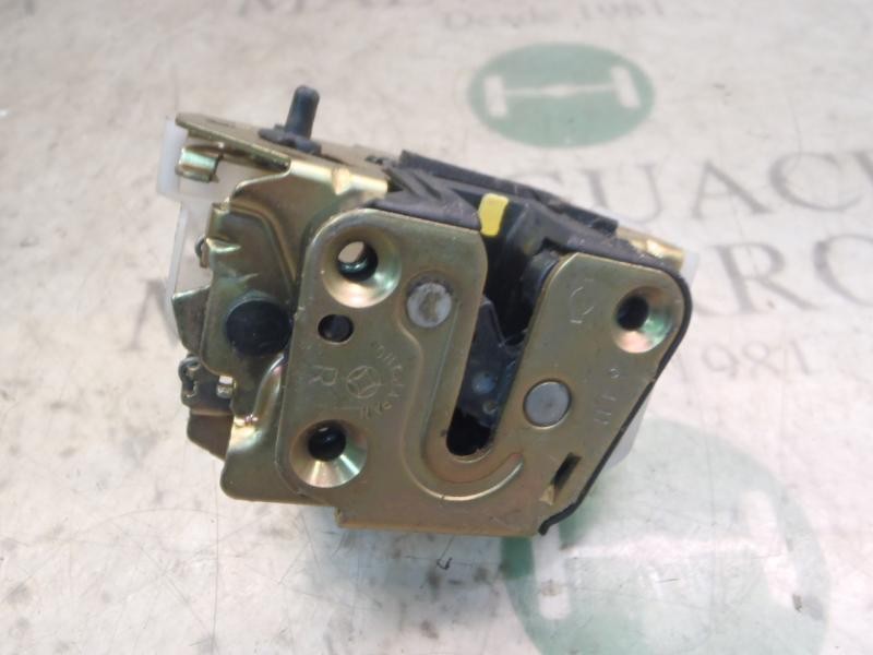 Recambio de cerradura puerta trasera derecha para nissan x-trail (t30) titanium referencia OEM IAM 82502AA210  