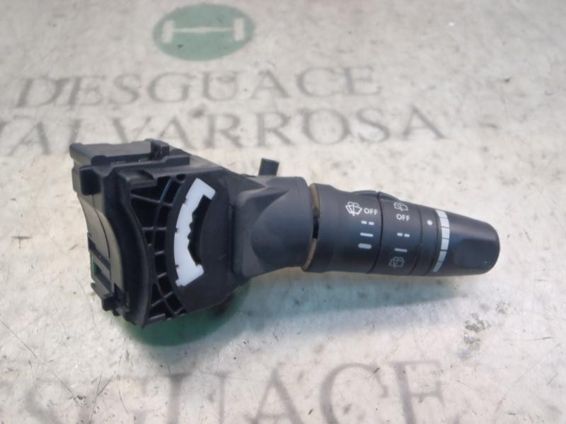 Recambio de mando limpia para nissan x-trail (t30) titanium referencia OEM IAM 252608H905 252608H905 