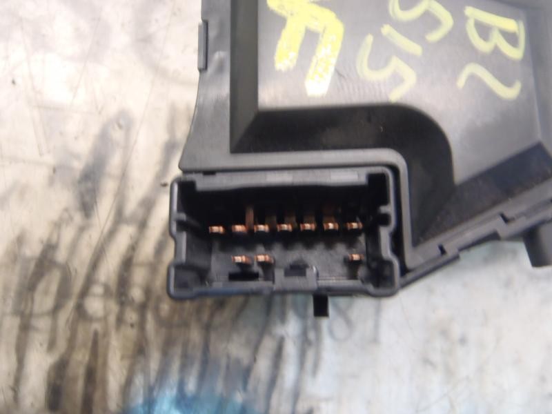 Recambio de mando limpia para nissan x-trail (t30) titanium referencia OEM IAM 252608H905 252608H905 