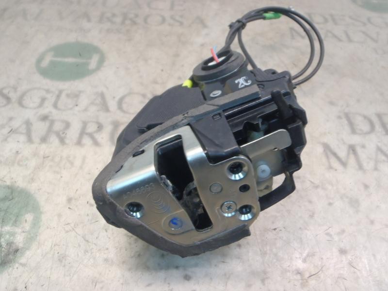 Recambio de cerradura puerta trasera izquierda para toyota auris luna referencia OEM IAM   