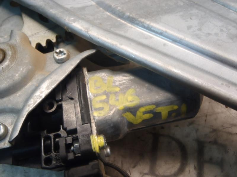 Recambio de elevalunas trasero izquierdo para toyota auris luna referencia OEM IAM   