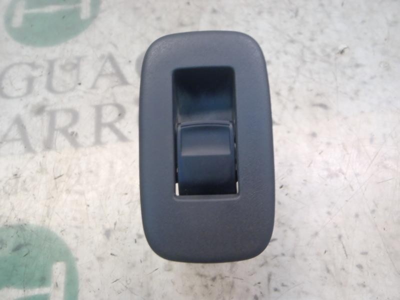 Recambio de mando elevalunas trasero derecho para toyota auris luna referencia OEM IAM   