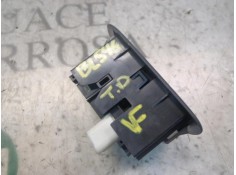 Recambio de mando elevalunas trasero derecho para toyota auris luna referencia OEM IAM    2