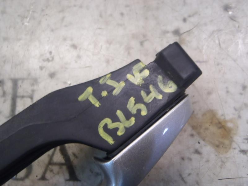 Recambio de maneta exterior trasera izquierda para toyota auris luna referencia OEM IAM   