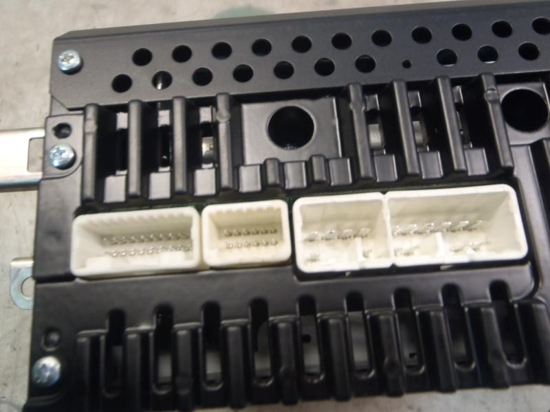 Recambio de sistema audio / radio cd para toyota auris luna referencia OEM IAM   