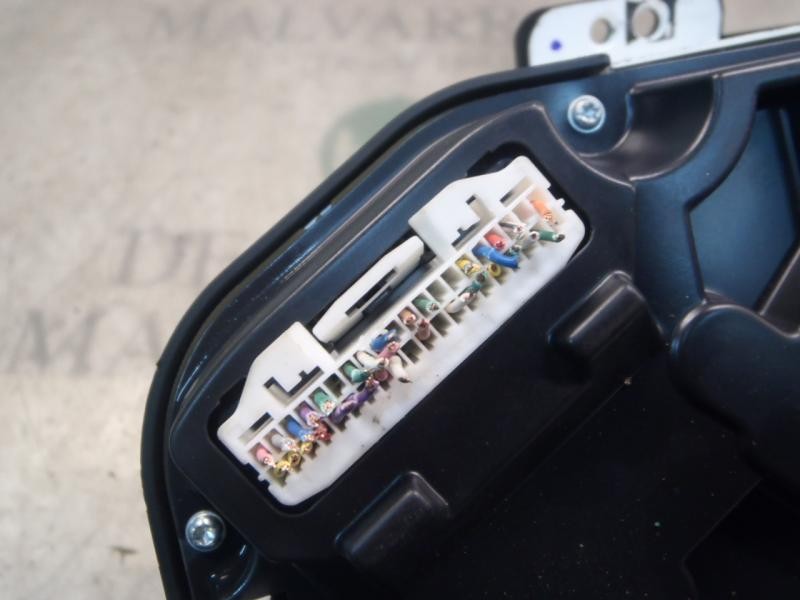 Recambio de cuadro instrumentos para toyota auris luna referencia OEM IAM   