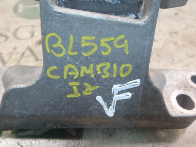 Recambio de soporte cambio para peugeot 407 sport referencia OEM IAM   