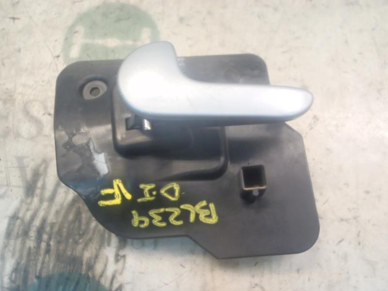 Recambio de maneta interior delantera izquierda para opel meriva cosmo referencia OEM IAM   