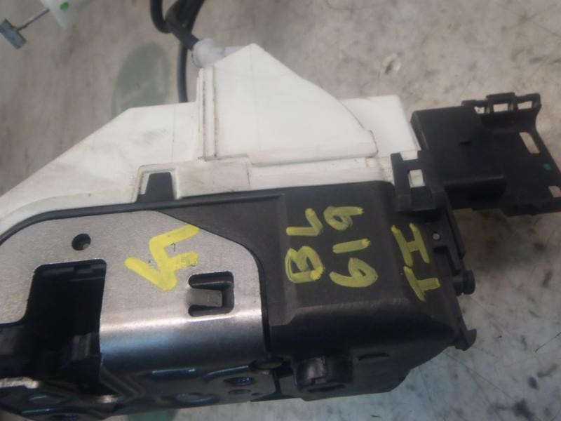 Recambio de cerradura puerta trasera izquierda para peugeot 308 confort referencia OEM IAM 9800617380  