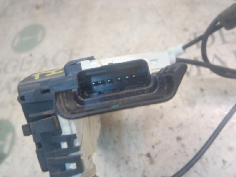 Recambio de cerradura puerta trasera izquierda para peugeot 308 confort referencia OEM IAM 9800617380  