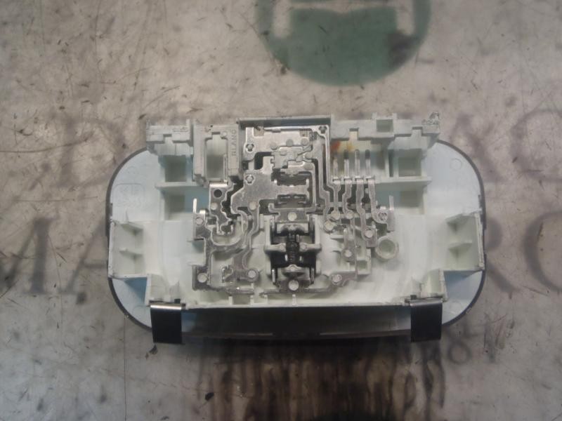 Recambio de piloto interior para peugeot 308 confort referencia OEM IAM 6362T9  