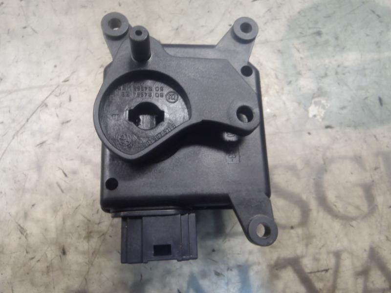 Recambio de motor apertura trampillas climatizador para volkswagen polo (9n3) edition referencia OEM IAM   