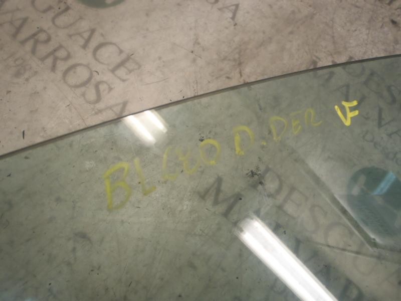 Recambio de cristal puerta delantero derecho para ford focus berlina (cap) sport referencia OEM IAM   