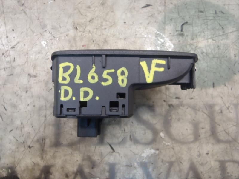 Recambio de mando elevalunas delantero derecho para opel corsa d enjoy referencia OEM IAM   