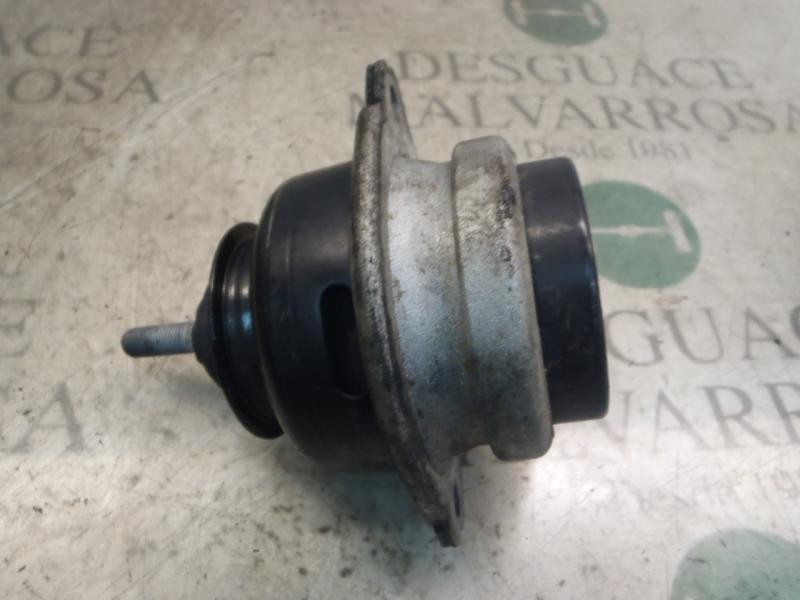 Recambio de soporte motor izquierdo para volkswagen touareg (7la) 2.5 tdi referencia OEM IAM 7L6199131C  