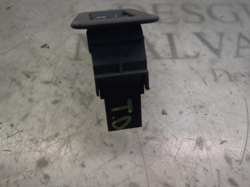 Recambio de mando elevalunas trasero derecho para volkswagen touareg (7la) 2.5 tdi referencia OEM IAM 7L6959855C3X1 7L6959851B 