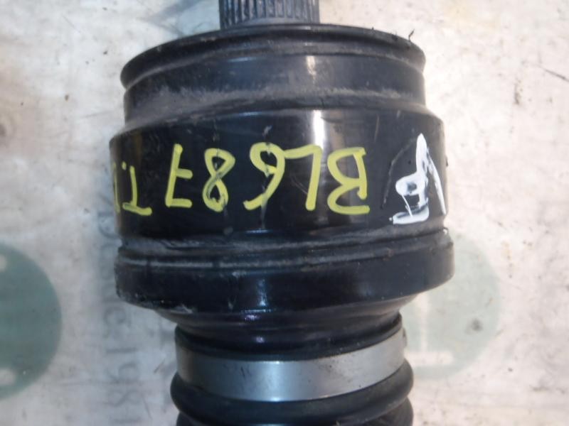 Recambio de transmision trasera derecha para volkswagen touareg (7la) 2.5 tdi referencia OEM IAM 7L6501201D  