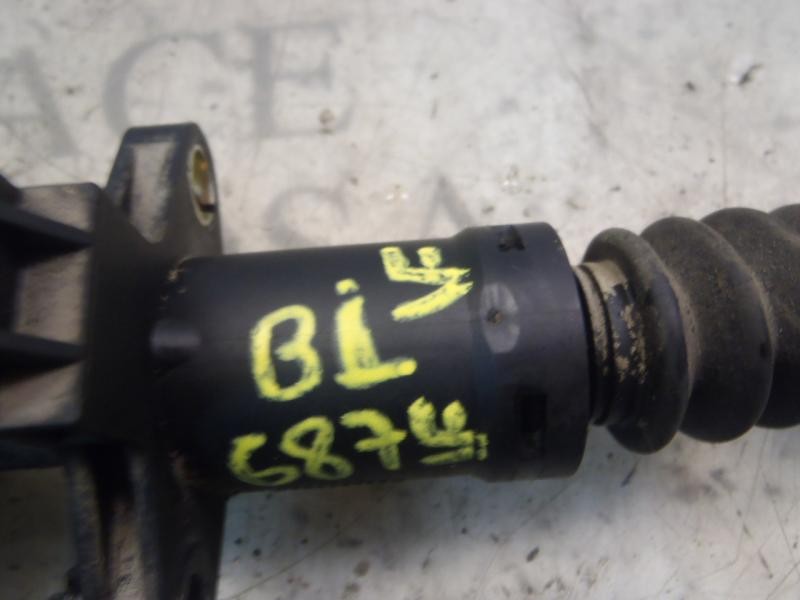 Recambio de bomba embrague para volkswagen touareg (7la) 2.5 tdi referencia OEM IAM 7L6721257B  