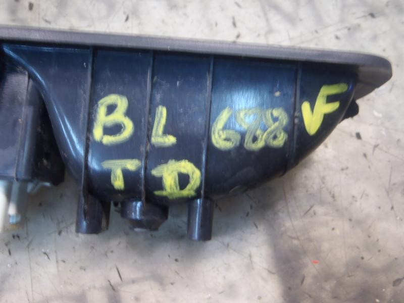 Recambio de mando elevalunas trasero derecho para renault scenic ii dynamique referencia OEM IAM   