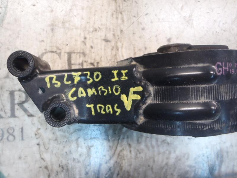 Recambio de soporte cambio para opel vectra c berlina comfort referencia OEM IAM   