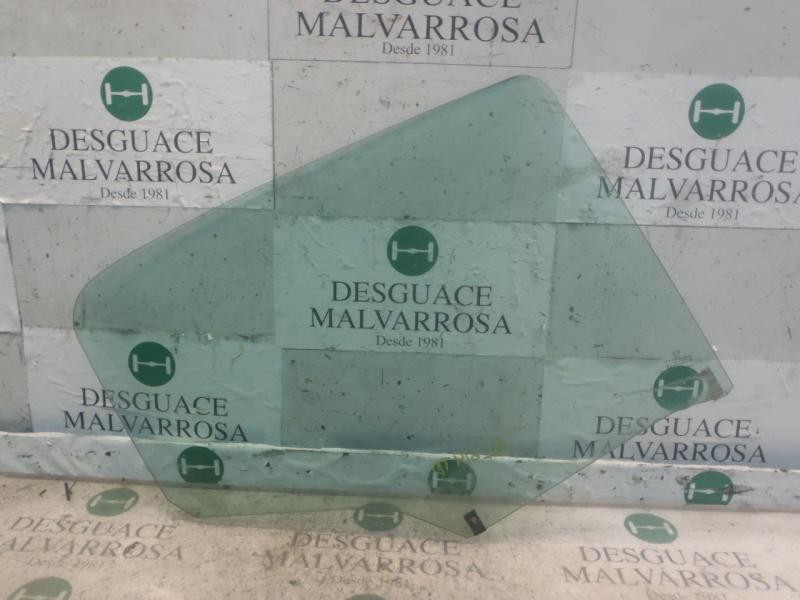 Recambio de cristal puerta trasero derecho para peugeot 308 confort referencia OEM IAM 9204P5  