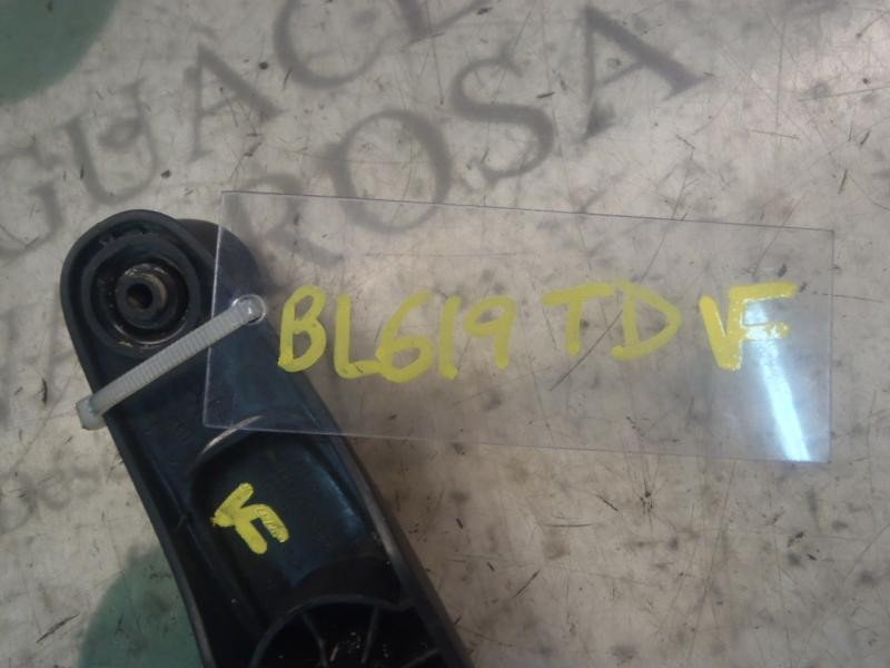 Recambio de maneta elevalunas delantera derecha para peugeot 308 confort referencia OEM IAM 9240F4  