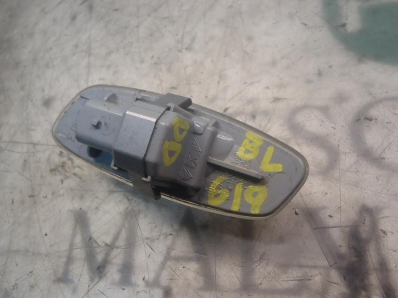 Recambio de piloto lateral derecho para peugeot 308 confort referencia OEM IAM 6325G6  