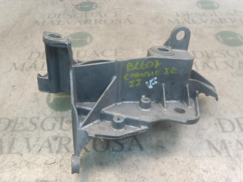 Recambio de soporte cambio para renault twingo authentique referencia OEM IAM   