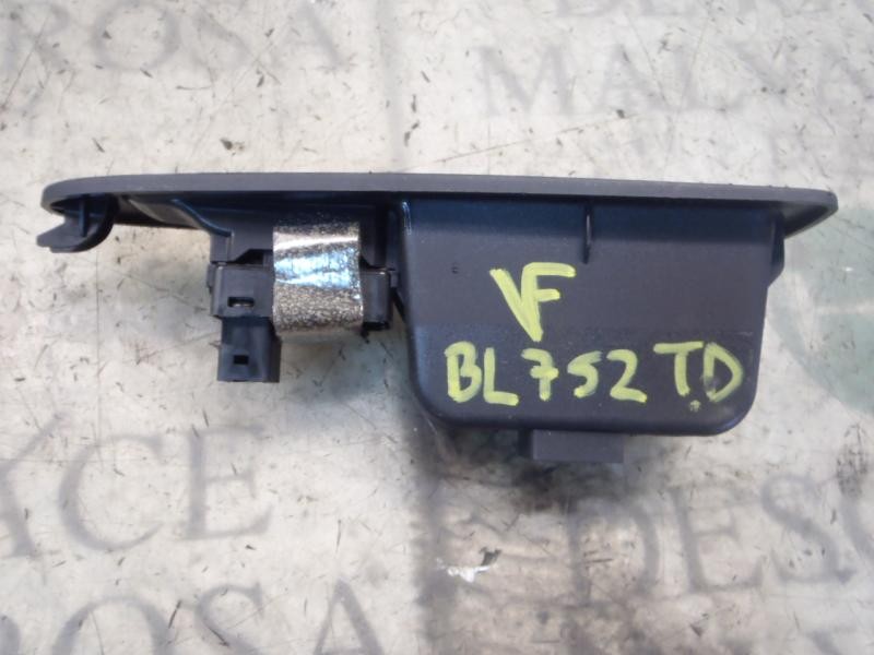 Recambio de mando elevalunas trasero derecho para citroën c4 berlina exclusive referencia OEM IAM   